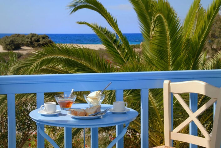 naxos glyfada natural studios balcony breakfast