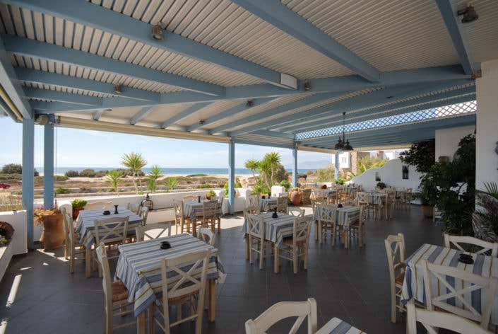 naxos glyfada restaurant view