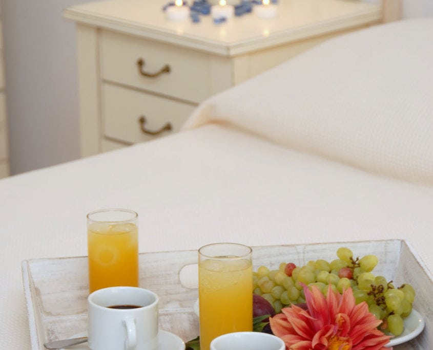 romantic studio breakfast glyfada naxos