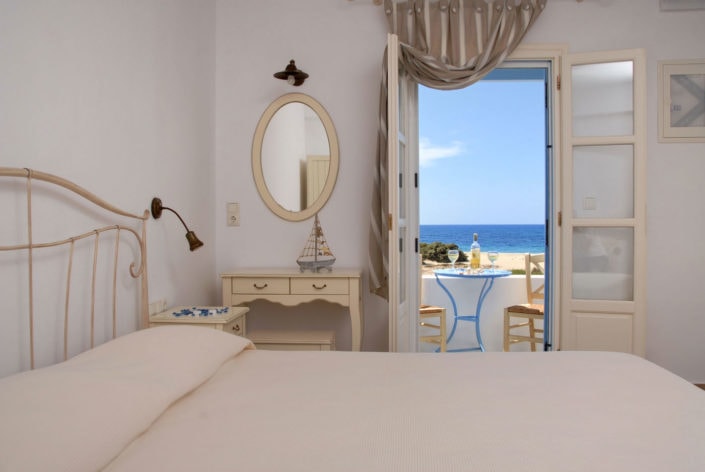 romantic studio view glyfada naxos